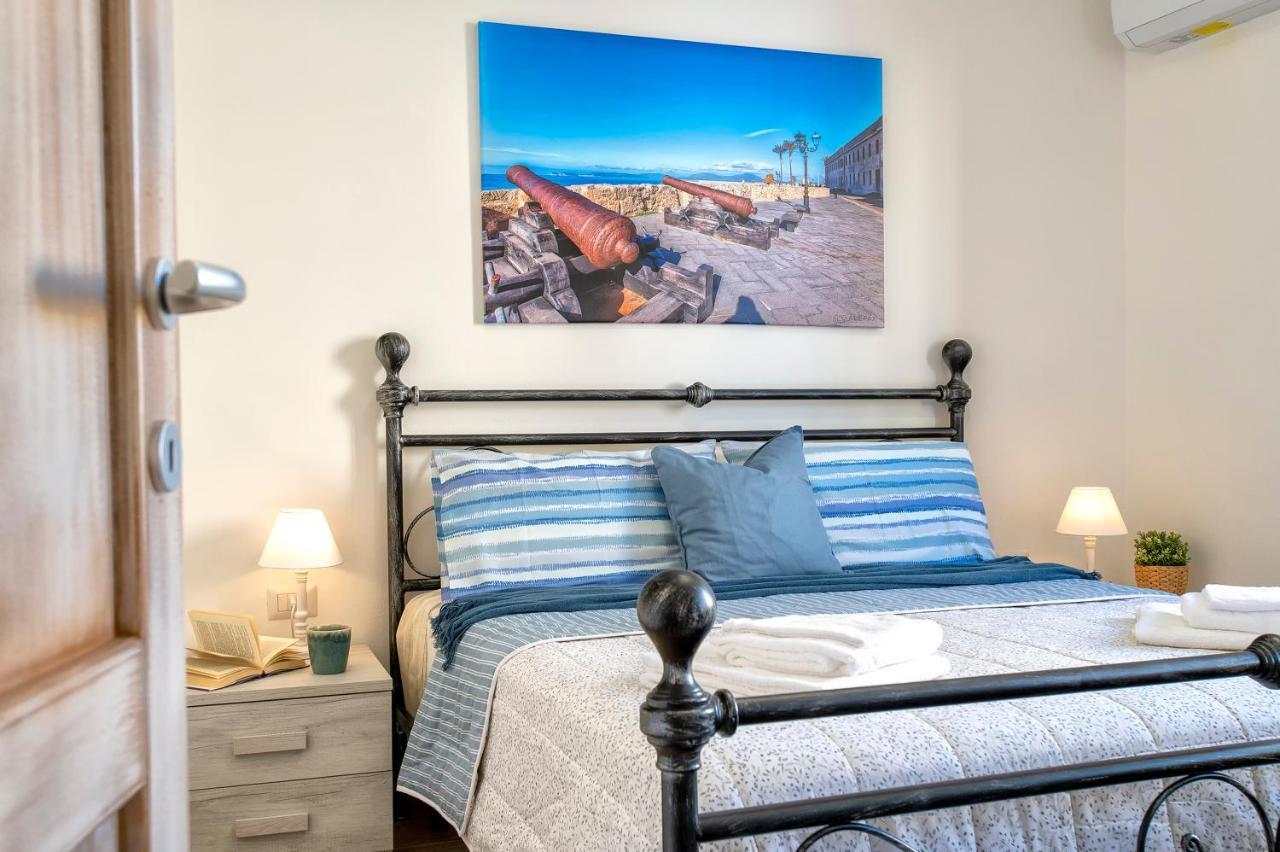 Pufferfish Apartment With Private Terrace อาลเกโร ภายนอก รูปภาพ