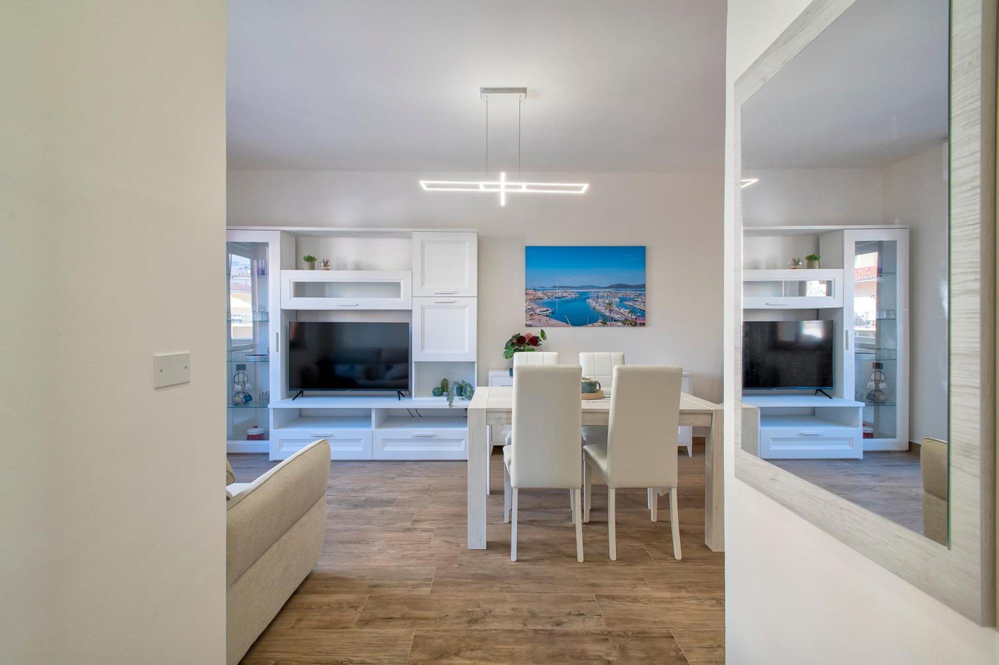 Pufferfish Apartment With Private Terrace อาลเกโร ภายนอก รูปภาพ