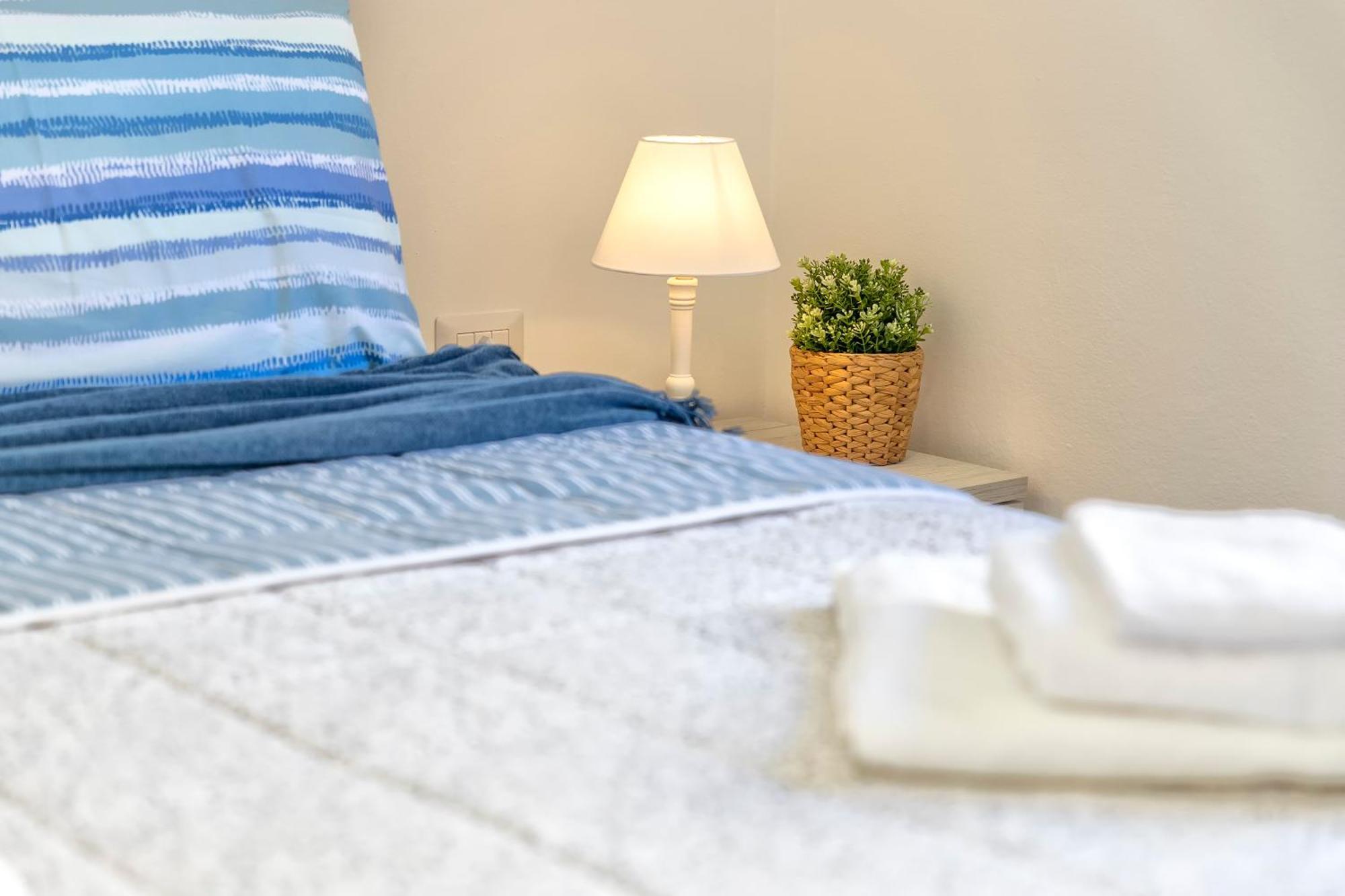 Pufferfish Apartment With Private Terrace อาลเกโร ภายนอก รูปภาพ