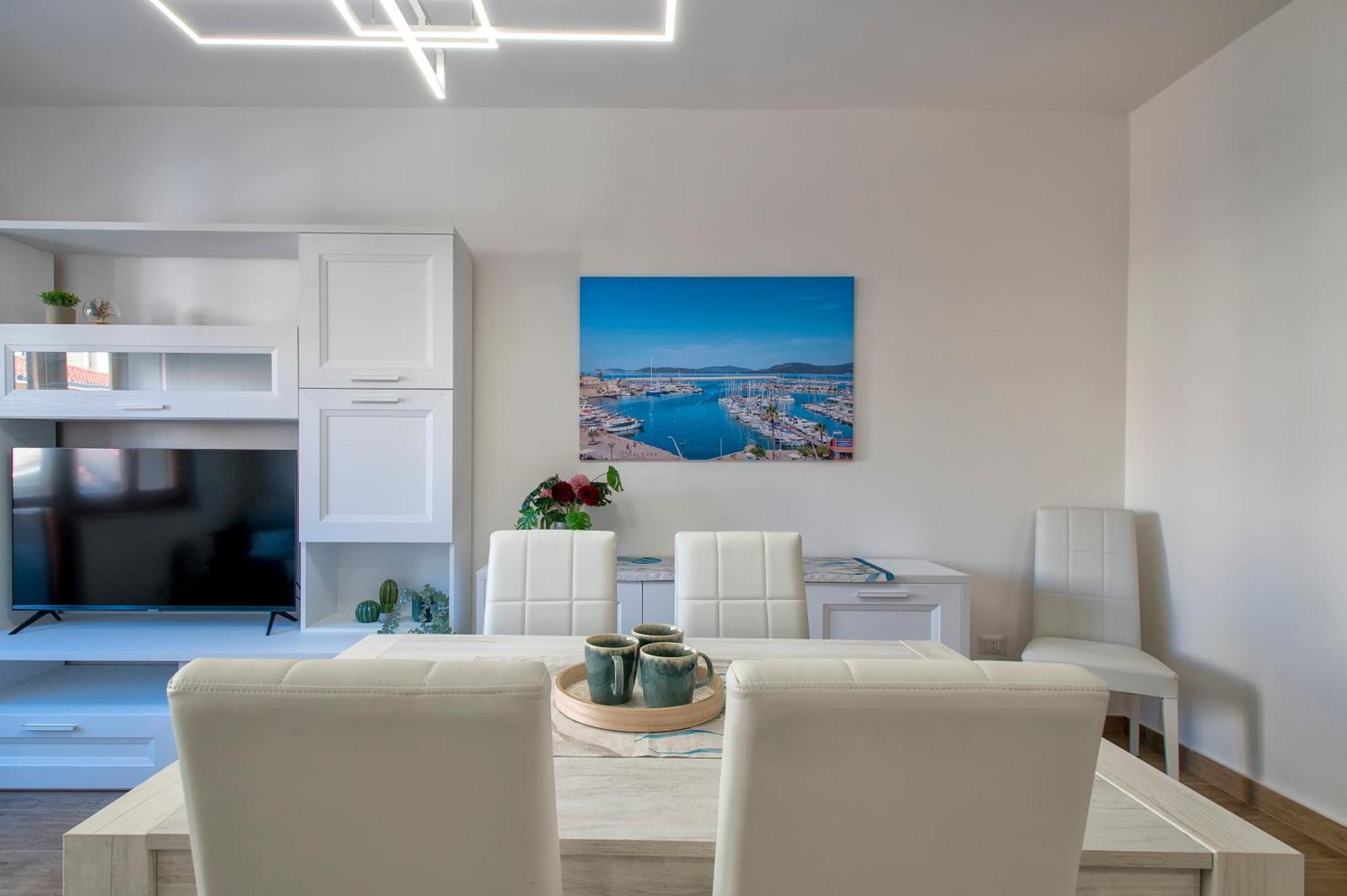 Pufferfish Apartment With Private Terrace อาลเกโร ภายนอก รูปภาพ